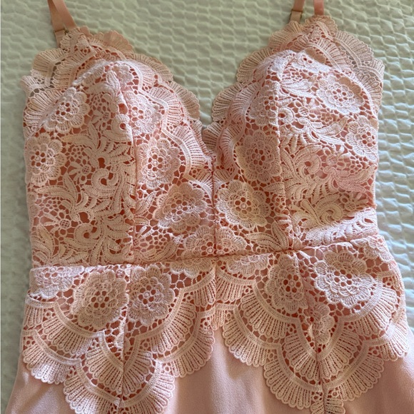 Fashion Nova peach coloured mini dress. - Picture 3 of 3